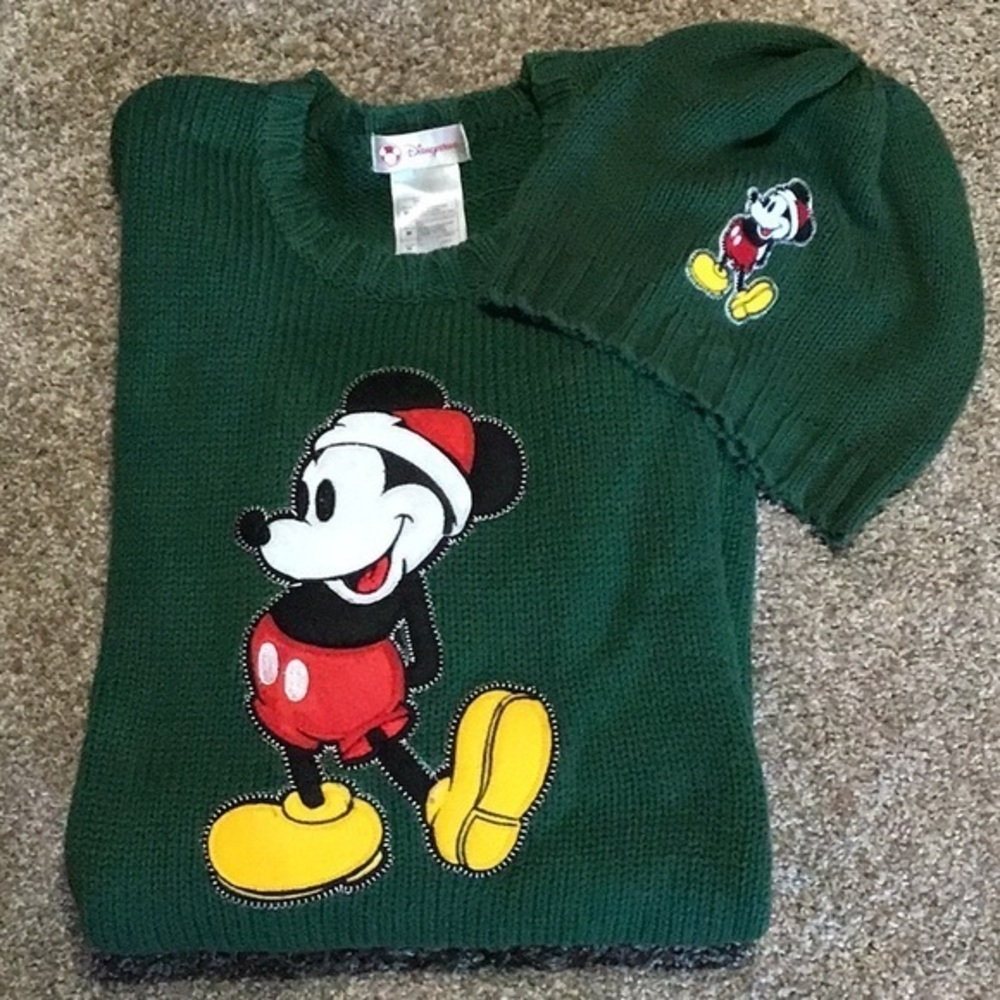 New Men's Disney sweater with hat